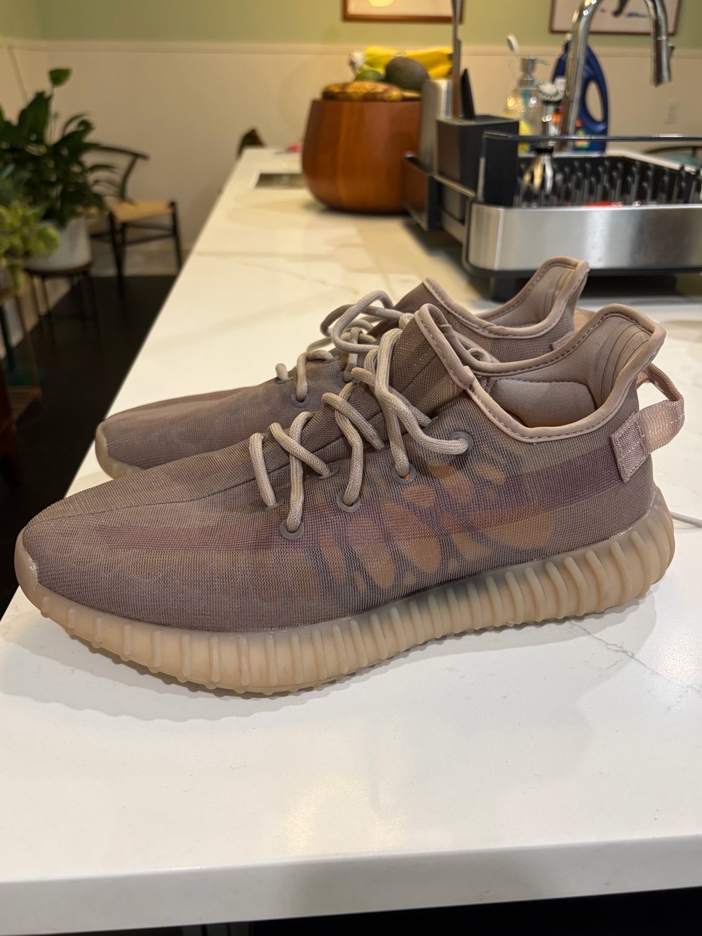 adidas Yeezy Boost 350 V2 "Mono
Mist"